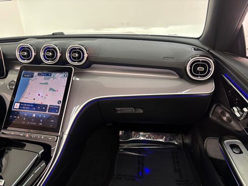 Used 2025 Mercedes-Benz CLE 450 4MATIC Cabriolet image 24