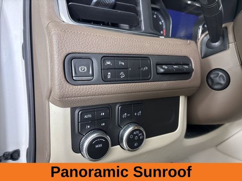 Used 2021 GMC Yukon XL Denali image 10