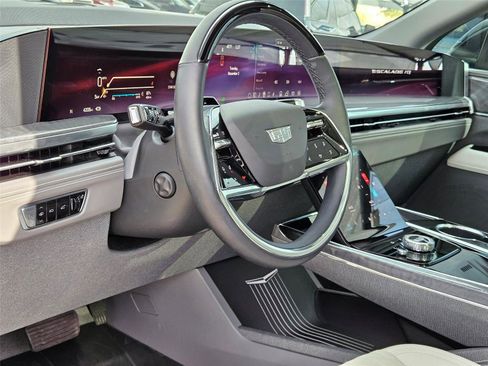 New 2025 Cadillac Escalade IQ Luxury 1 image 10