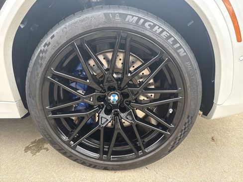 Certified 2024 BMW X6 M Competition w/ Executive Package image 30
