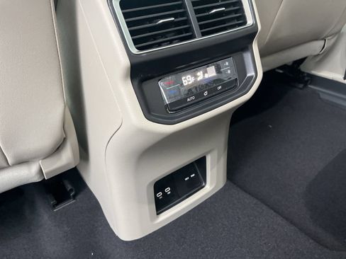 New 2026 Volkswagen Atlas SE FWD image 26