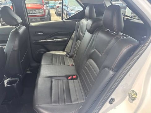 Used 2020 Nissan Kicks SR w/ SR Premium Package FWD image 26
