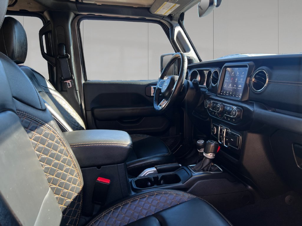 Used 2021 Jeep Gladiator Overland AWD/4WD image 18