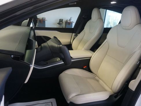 Used 2023 Tesla Model X Plaid AWD/4WD image 21