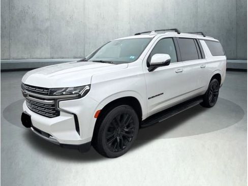 Used 2021 Chevrolet Suburban Premier w/ Premium Package AWD/4WD image 1