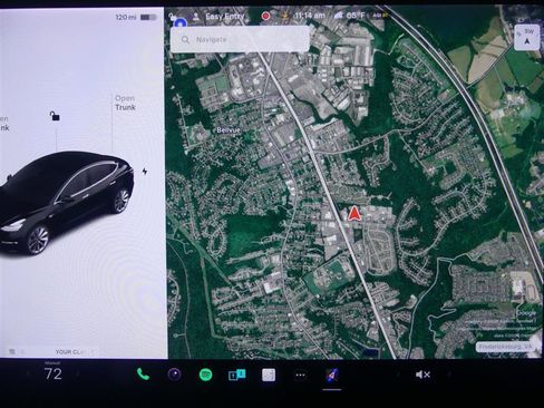 Used 2020 Tesla Model 3 Standard Range Plus RWD image 9