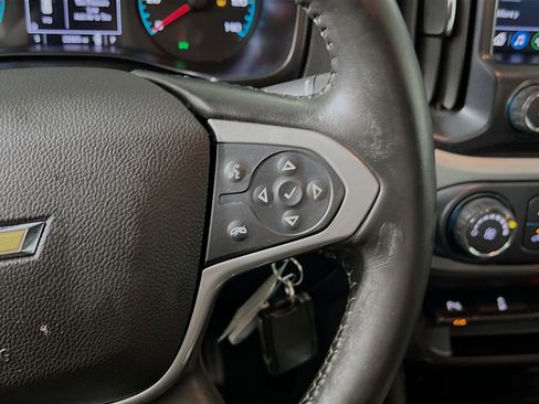 Used 2022 Chevrolet Colorado LT w/ Fleet Safety Package image 20