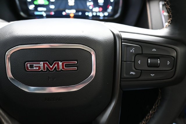Used 2023 GMC Yukon AT4 w/ AT4 Premium Plus Package AWD/4WD image 28