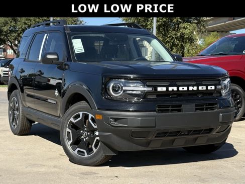 New 2024 Ford Bronco Sport Outer Banks w/ Tech Package image 1