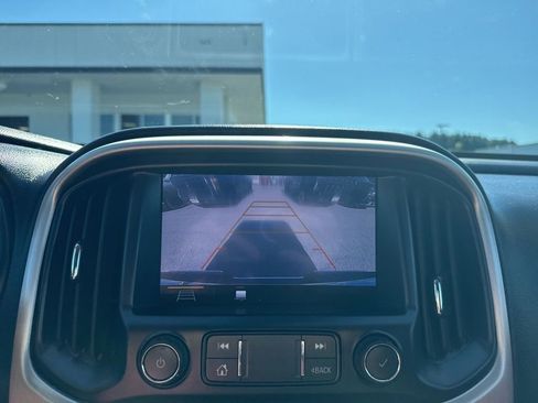 Used 2019 GMC Canyon SLE w/ Driver Alert Package image 24