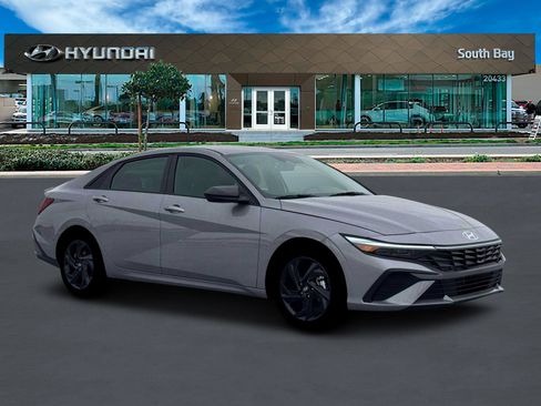 New 2026 Hyundai Elantra Sport image 10