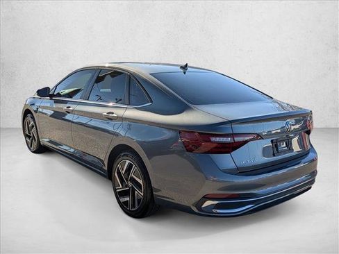 Used 2023 Volkswagen Jetta SEL image 8