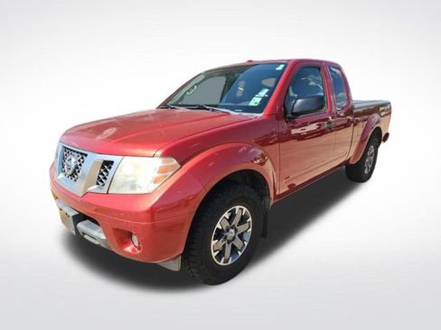 Used 2014 Nissan Frontier Desert Runner RWD image 3