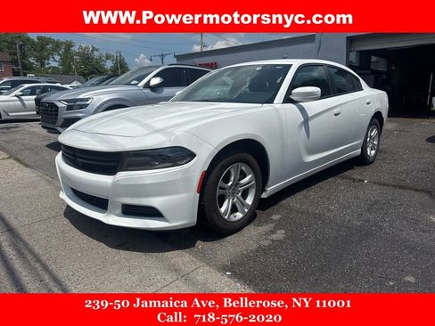 Used 2022 Dodge Charger SXT image 1