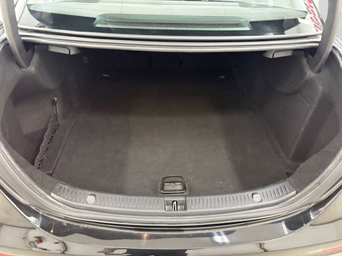 Used 2017 Mercedes-Benz E 300 4MATIC image 36