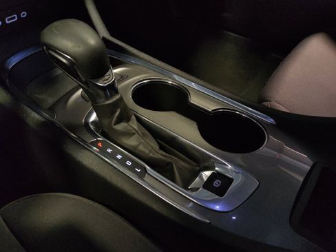 Used 2023 Chevrolet Malibu LT FWD image 26
