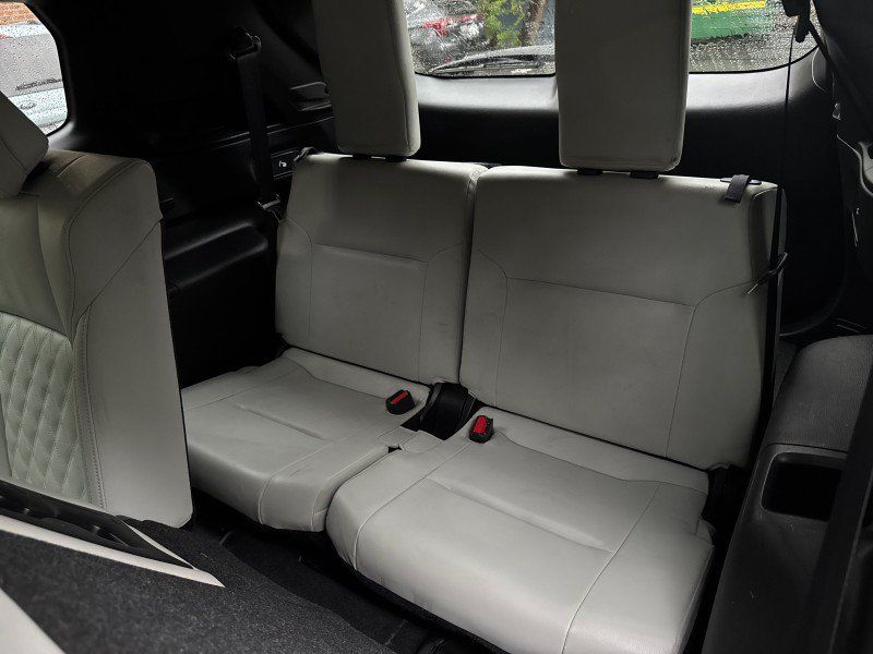 Used 2022 Mitsubishi Outlander SEL FWD image 32