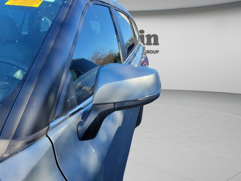 Used 2023 Toyota Highlander XLE image 26