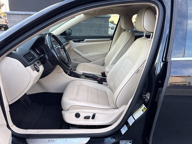 Used 2017 Volkswagen Passat 1.8T SE FWD image 24