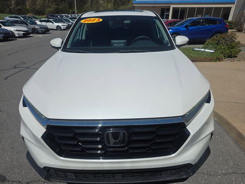 Used 2023 Honda CR-V EX image 2