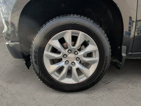 Used 2023 Chevrolet Silverado 1500 Custom image 14