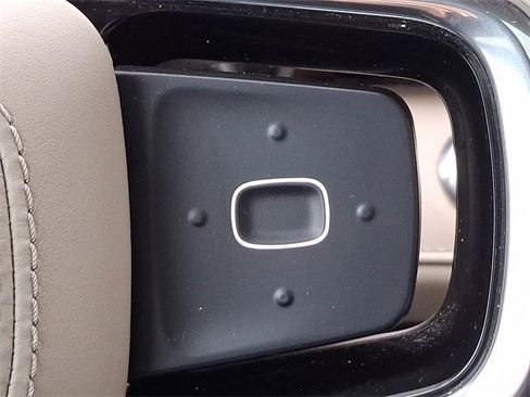 Certified 2024 Lincoln Nautilus Reserve w/ Equipment Group 202A image 23