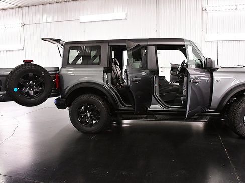 New 2025 Ford Bronco Big Bend w/ Black Diamond Package image 31