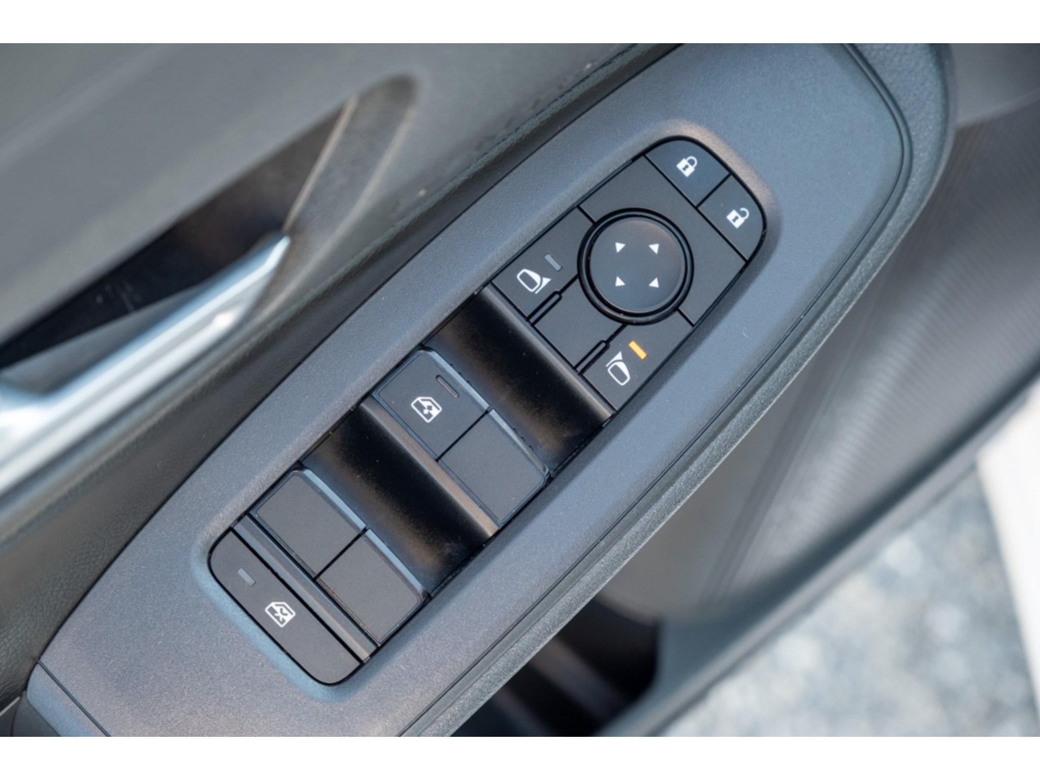Used 2026 Nissan Sentra SV w/ SV Convenience Package FWD image 14