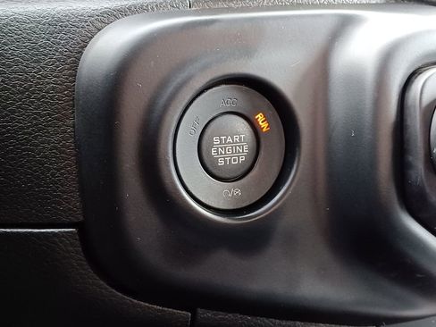 Used 2021 Jeep Wrangler Unlimited Sport AWD/4WD image 18