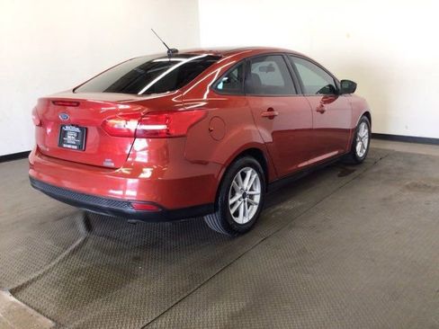 Used 2018 Ford Focus SE image 6