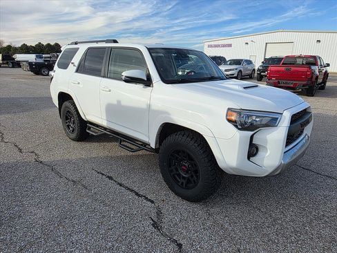 Used 2021 Toyota 4Runner TRD Off-Road Premium w/ Moonroof Package image 3