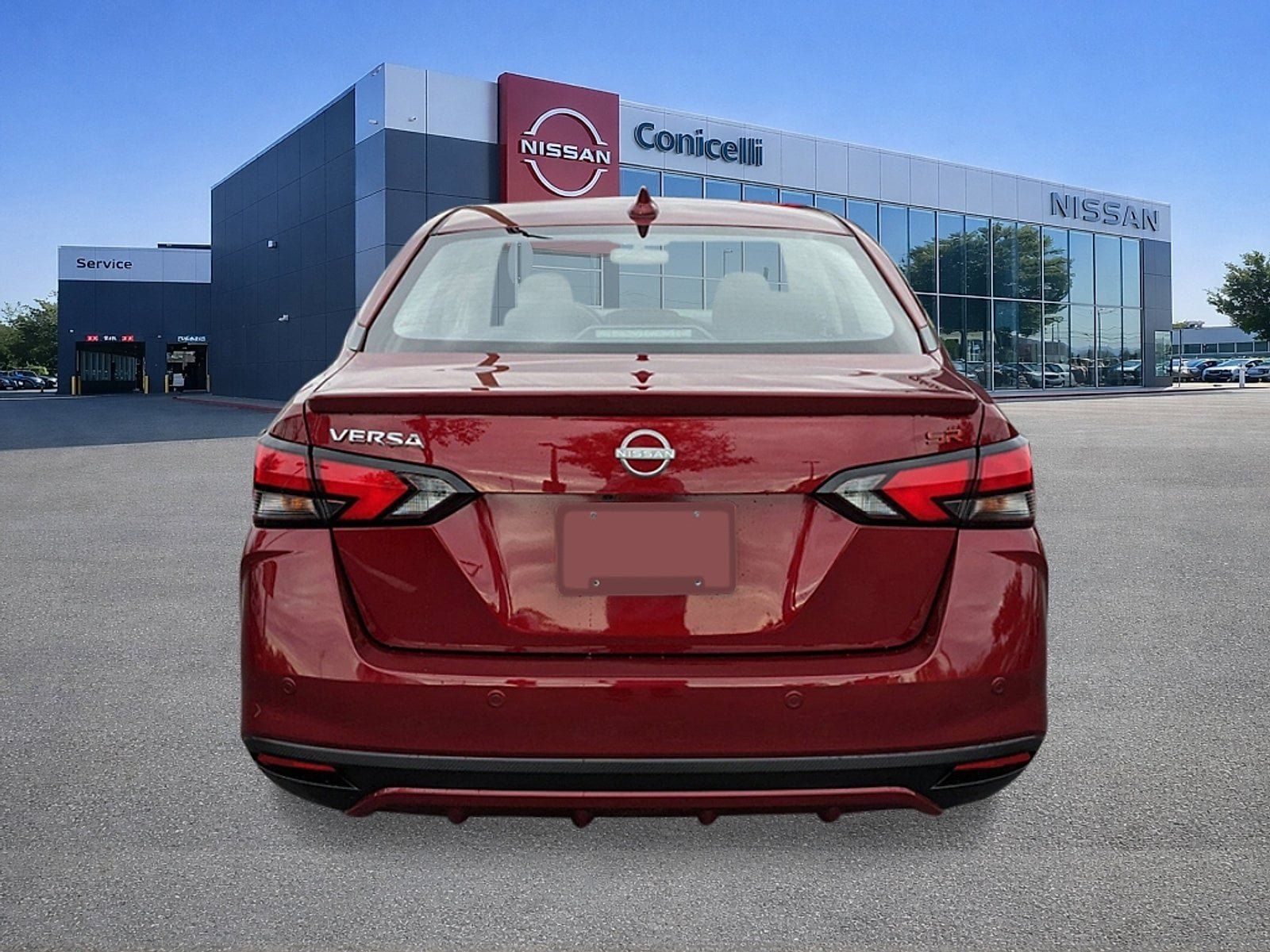 New 2025 Nissan Versa SR w/ Trunk Package FWD image 4