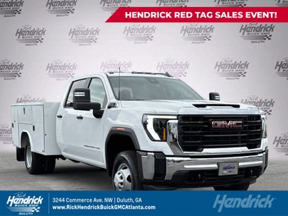 New 2025 GMC Sierra 3500 Pro w/ Convenience Package