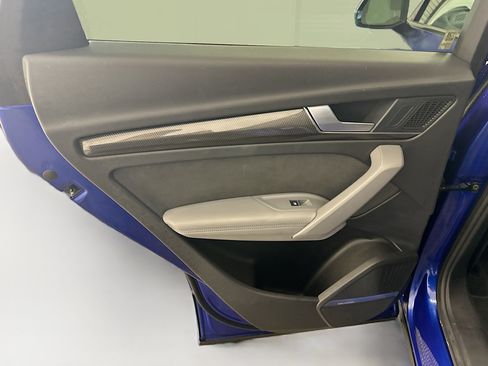 Used 2022 Audi SQ5 Premium Plus w/ Premium Plus Package image 28