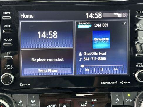 Used 2020 Toyota Highlander XLE image 20