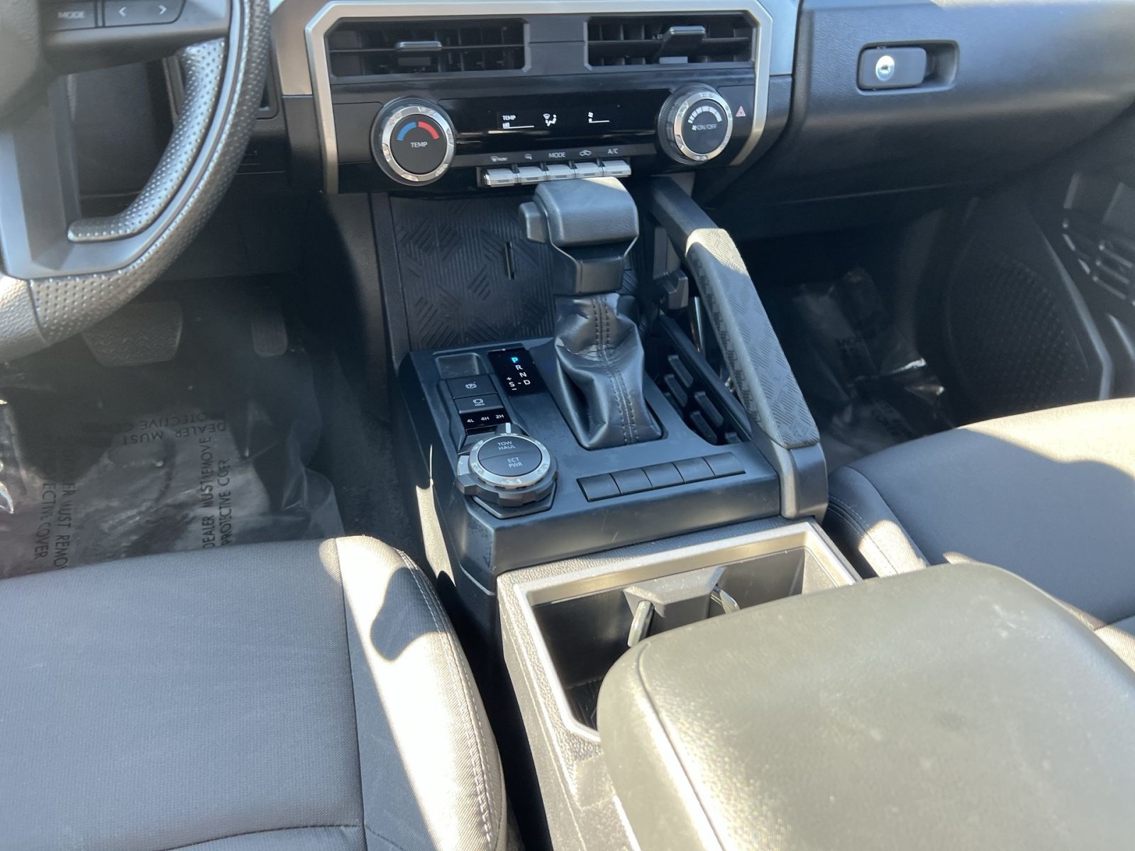 Used 2025 Toyota Tacoma SR5 AWD/4WD image 22