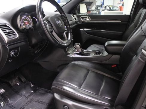 Used 2022 Jeep Grand Cherokee Limited w/ Trailer Tow Group IV image 21