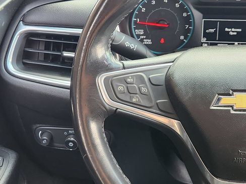 Used 2018 Chevrolet Equinox LT FWD image 30