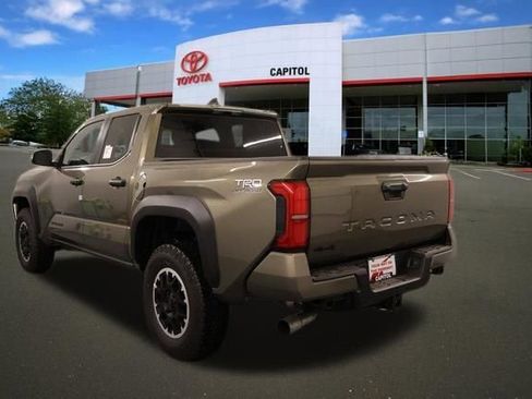 New 2026 Toyota Tacoma TRD Off-Road AWD/4WD image 4