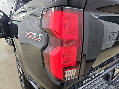 Certified 2023 Chevrolet Colorado Z71 w/ Z71 Convenience Package 2 image 38