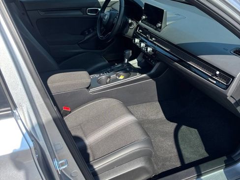 Used 2025 Honda Civic Sport image 28