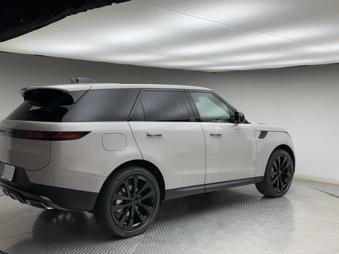 New 2026 Land Rover Range Rover Sport SE AWD/4WD image 2