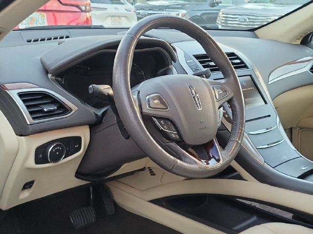 Used 2014 Lincoln MKZ AWD image 9