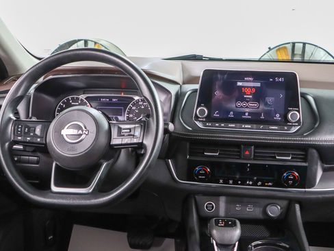 Used 2023 Nissan Rogue SV FWD image 17