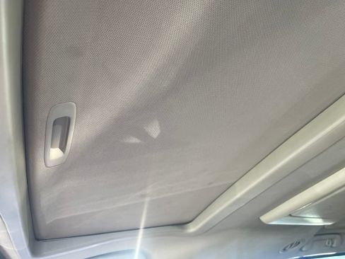 Used 2015 Toyota Sienna Limited Premium FWD image 31