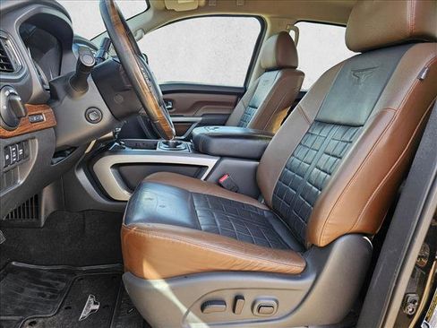 Used 2019 Nissan Titan Platinum Reserve w/ Platinum Utility Package image 16