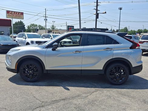 New 2025 Mitsubishi Eclipse Cross Black Edition image 5