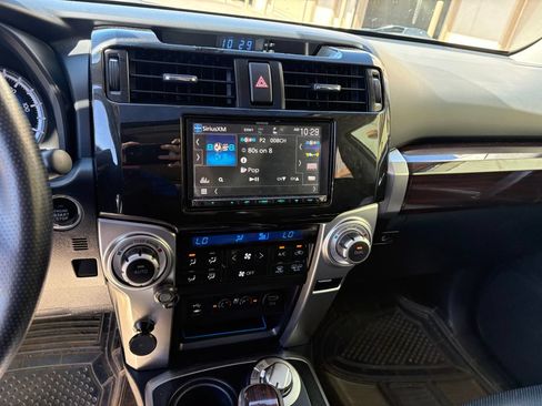 Used 2014 Toyota 4Runner Limited AWD/4WD image 19