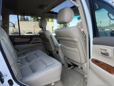 Used 2006 Lexus LX 470 4WD image 12