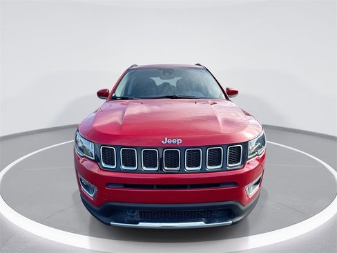 Used 2021 Jeep Compass Limited image 3